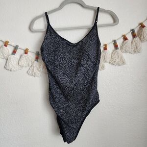 Athleta Black Sans Printed One Piece Bathing Suit Swimwear Summer M